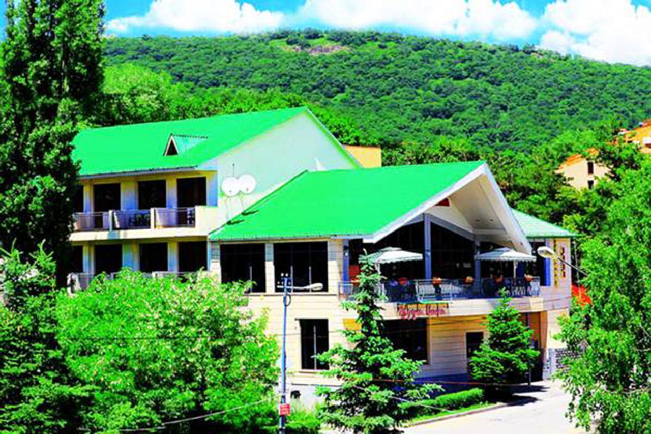 Hotel - Saya Tsaghkadzor Exteriör bild