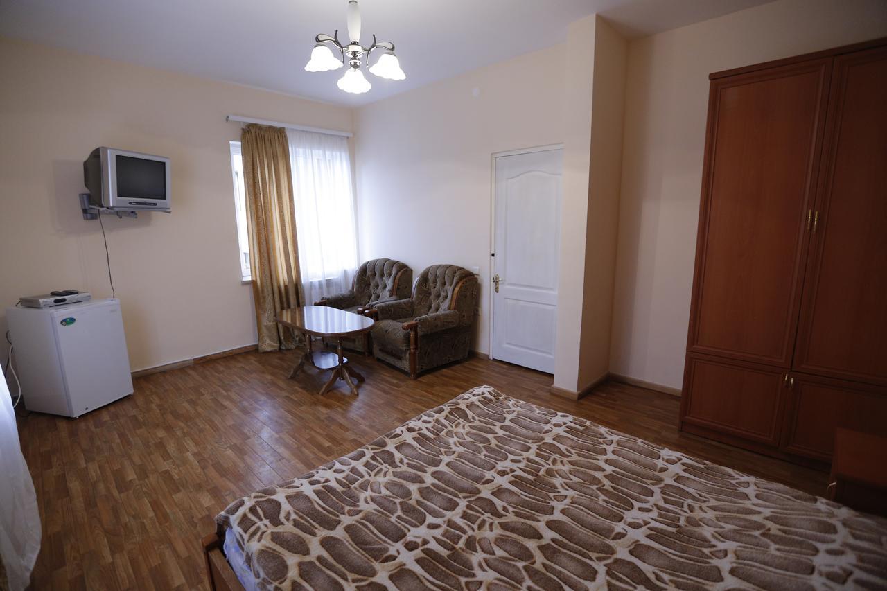 Hotel - Saya Tsaghkadzor Exteriör bild